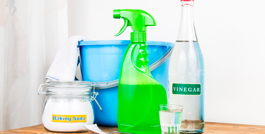 Cambiar a productos de limpieza del hogar no tóxicos